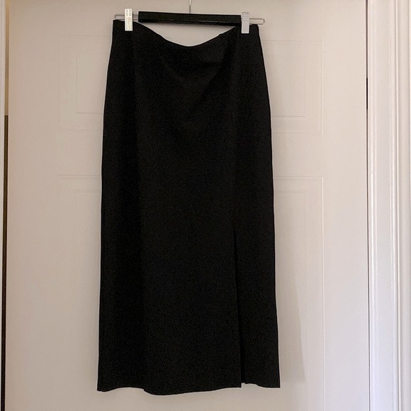 ✅H&M black stretchy  ankle length skirt /elastic waist /slit down left side - Picture 2 of 4